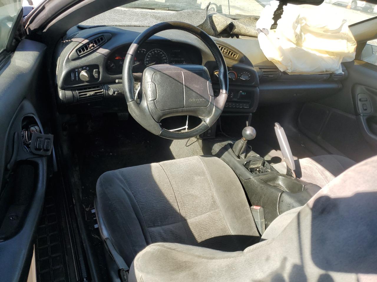 1996 Chevrolet Camaro Base VIN: 2G1FP32K8T2106147 Lot: 55968145