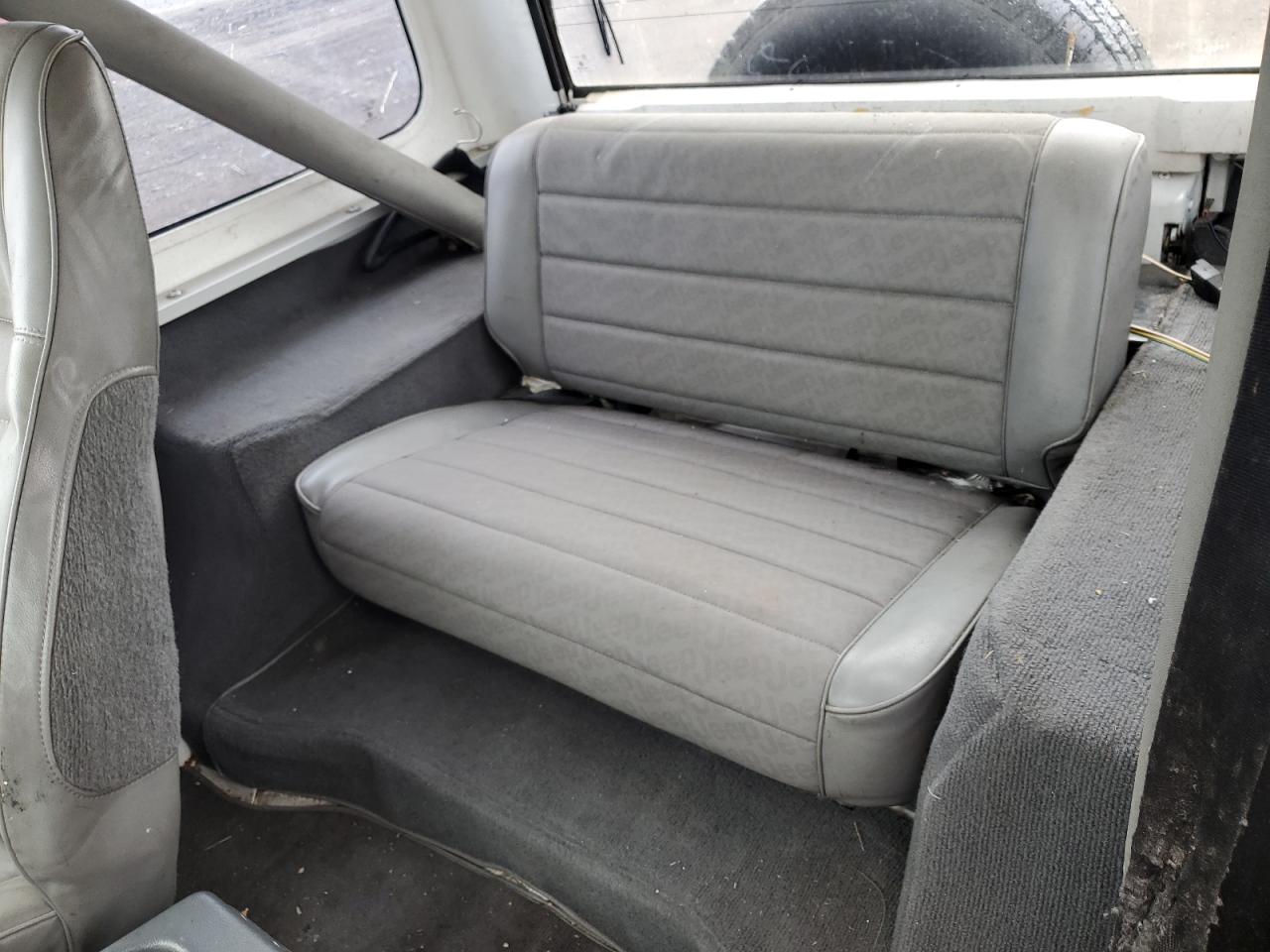 1990 Jeep Wrangler / Yj VIN: 2J4FY29T4LJ530731 Lot: 57488035