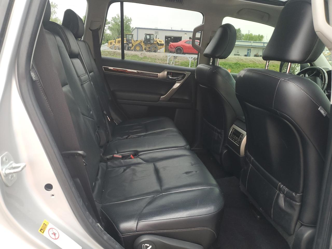 2017 Lexus Gx 460 VIN: JTJBM7FX5H5168660 Lot: 55410675