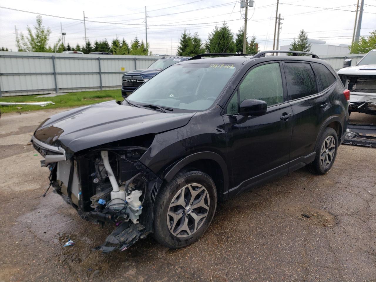 2020 Subaru Forester Premium for Sale in Lansing, MI - Front End