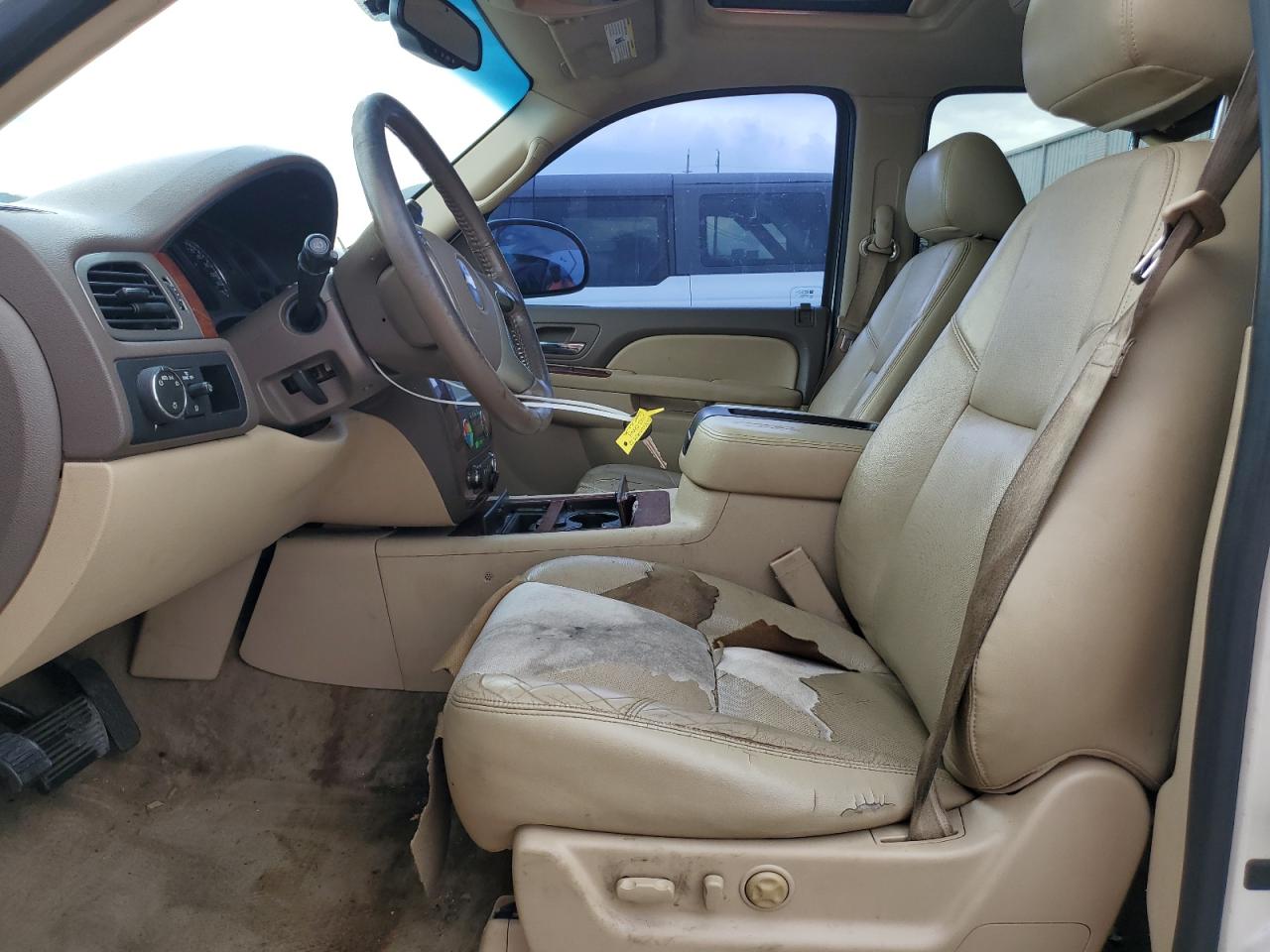 2013 Chevrolet Tahoe C1500 Ltz VIN: 1GNSCCE04DR210572 Lot: 42819375