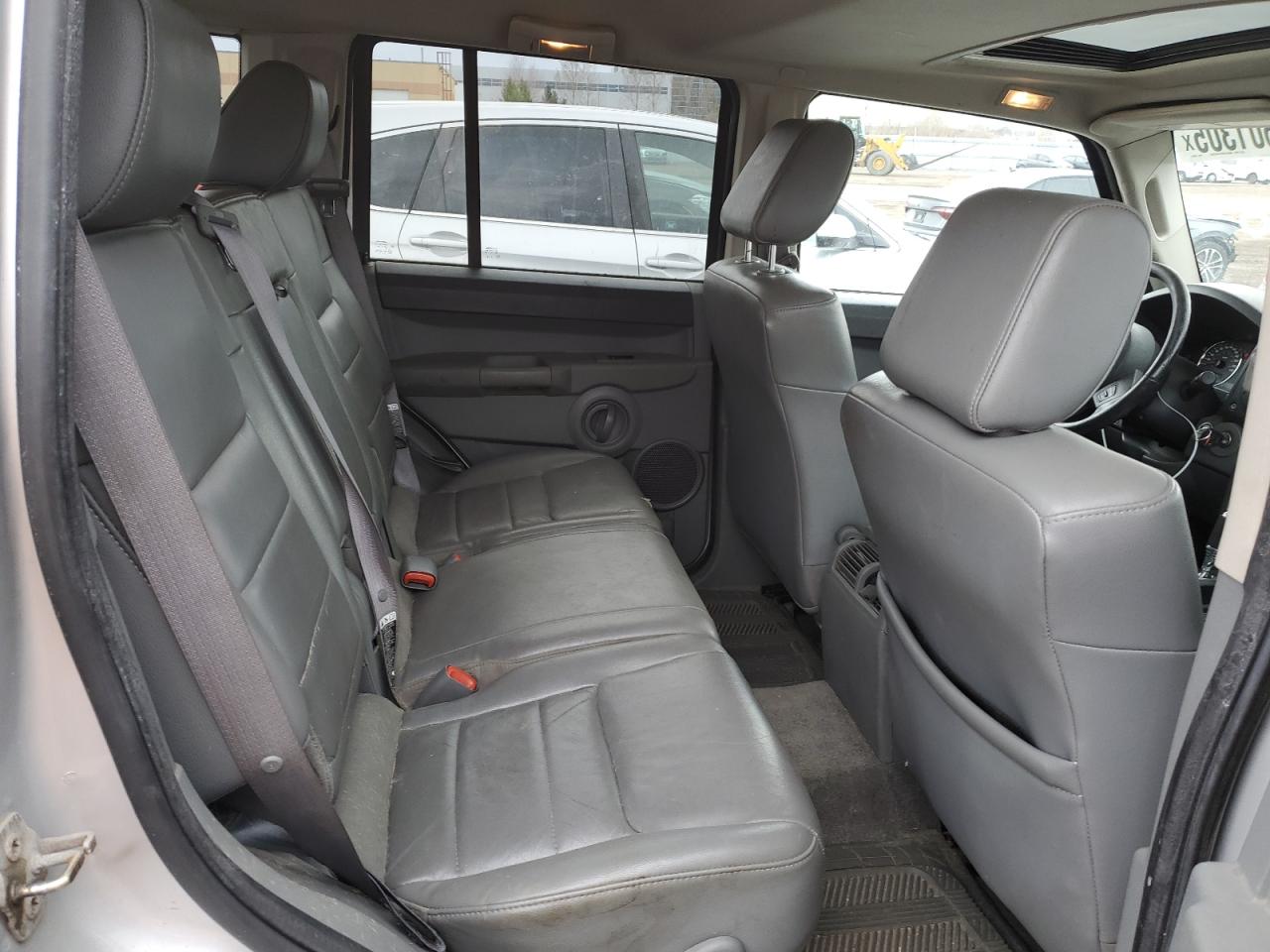 2007 Jeep Commander VIN: 1J8HG48P37C575623 Lot: 55501305