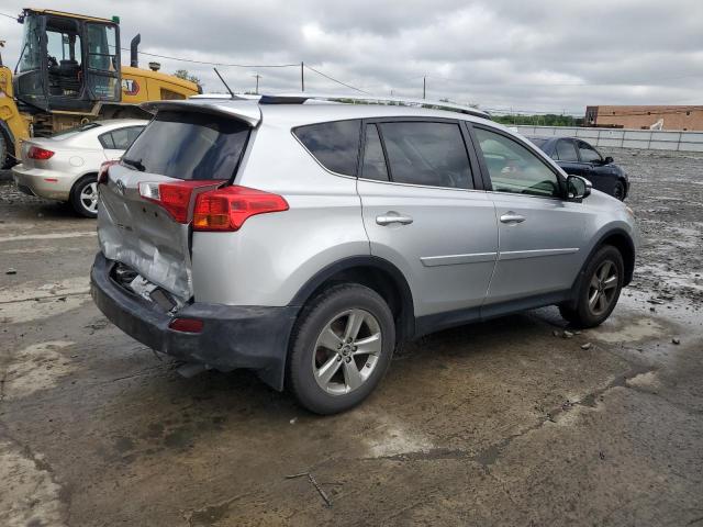  TOYOTA RAV4 2015 Серебристый