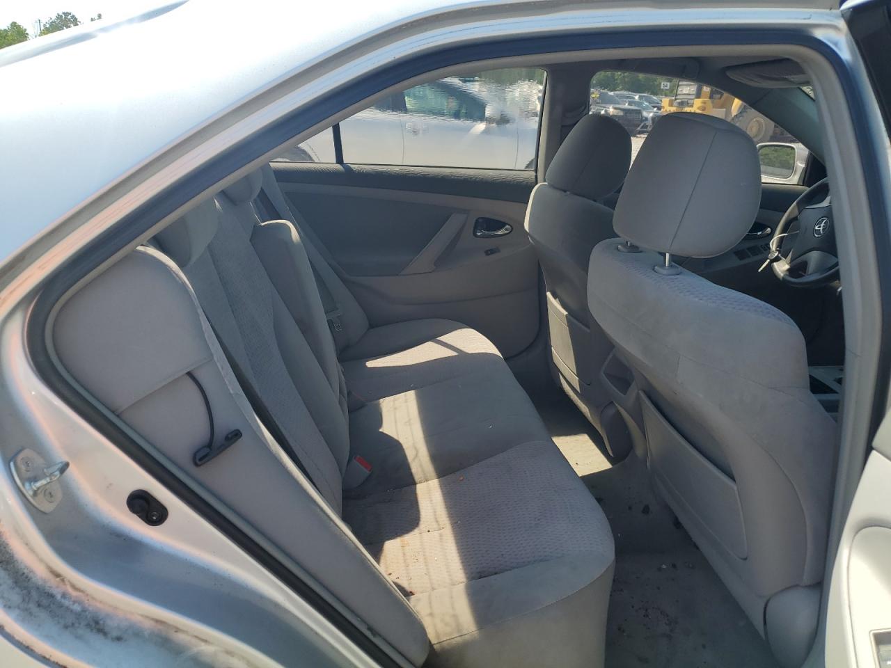 2011 Toyota Camry Base VIN: 4T1BF3EK1BU661479 Lot: 57040855