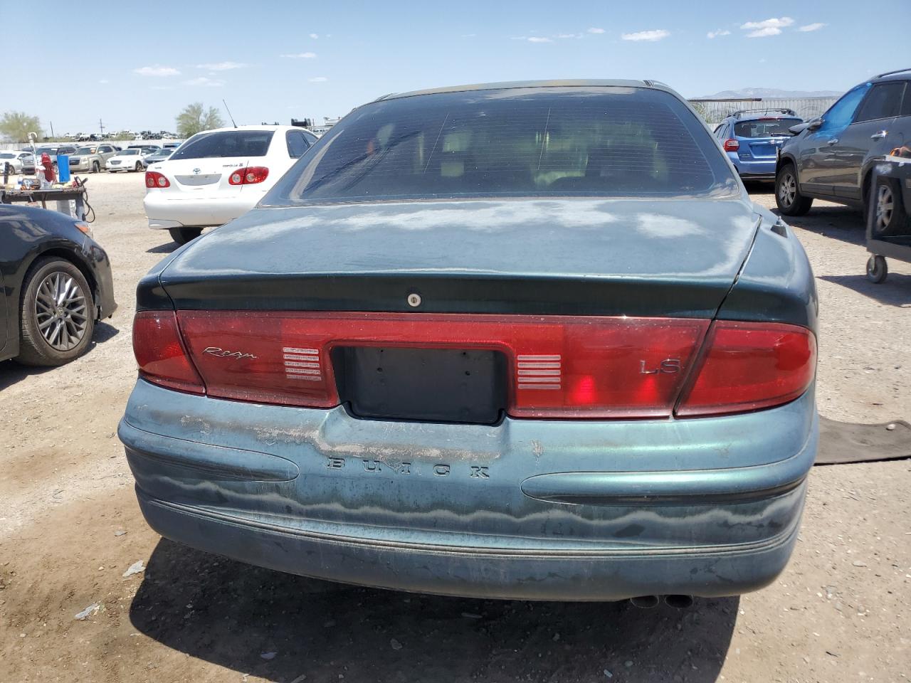 2004 Buick Regal Ls VIN: 2G4WB52K041335815 Lot: 56188585
