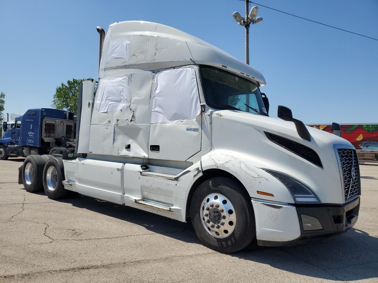 2024 Volvo Vn Vnl for Sale in Moraine, OH - Side