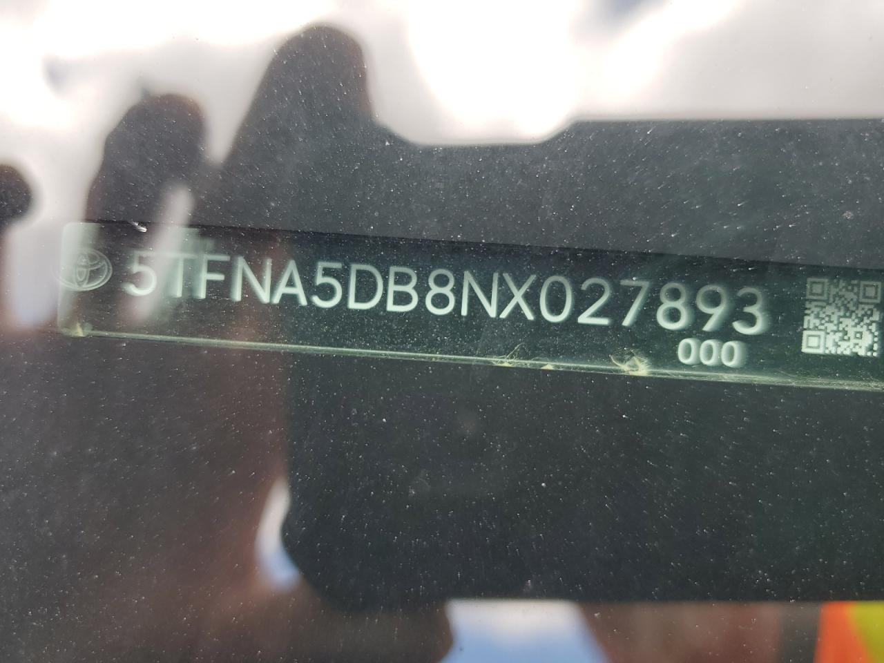 2022 Toyota Tundra - Image 13