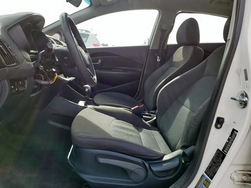 Sedans KIA RIO 2015 Biały