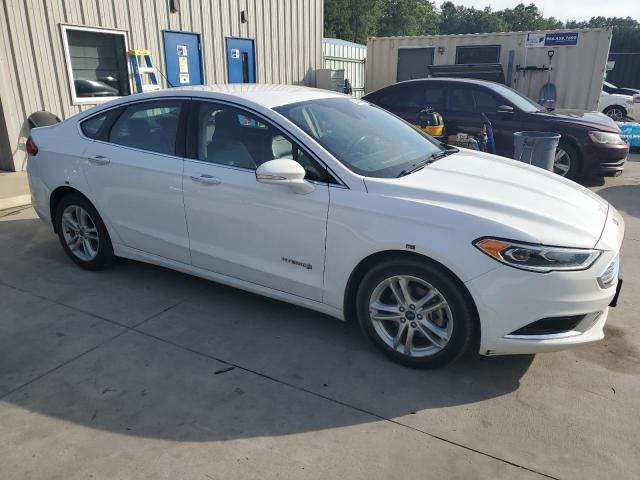  FORD FUSION 2018 Белый