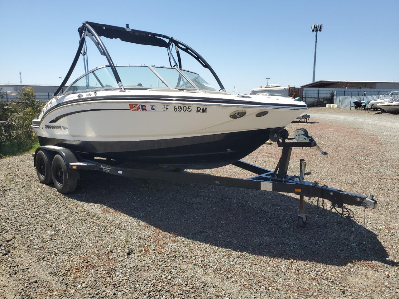 2013 Chaparral Boat продається в Antelope, CA - Minor Dent/Scratches