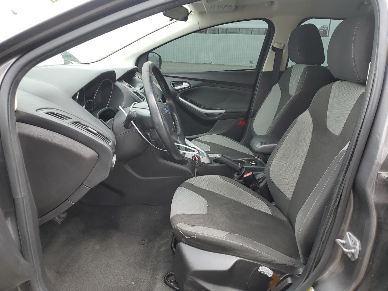 2012 Ford Focus Se VIN: 1FAHP3F21CL392052 Lot: 57418205