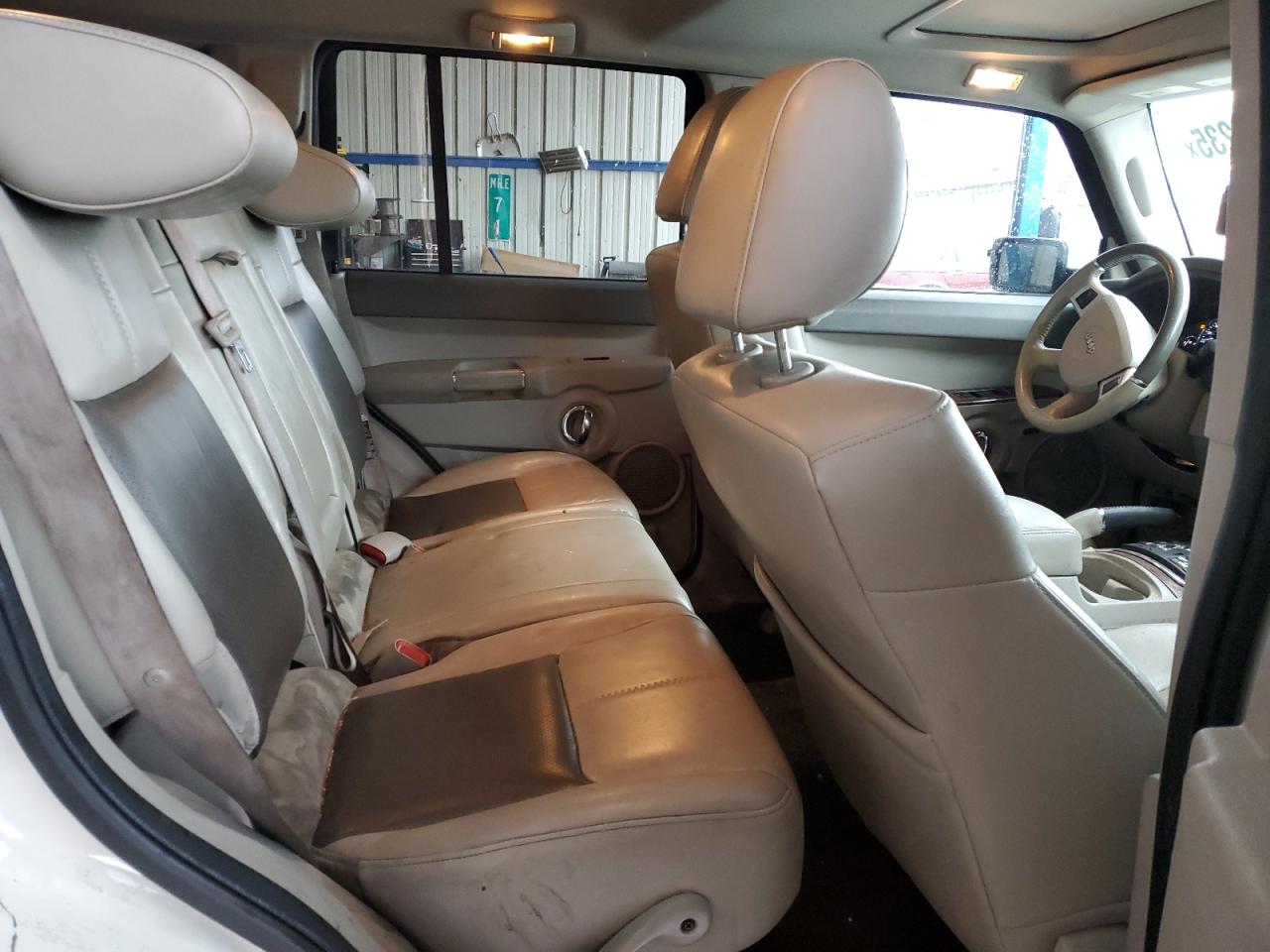 2010 Jeep Commander Limited VIN: 1J4RG5GT0AC137563 Lot: 54178235