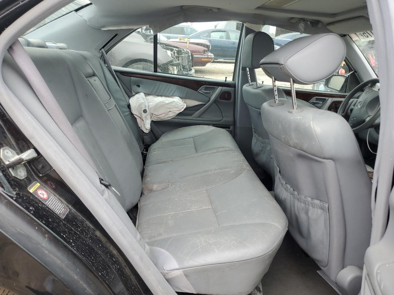 2001 Mercedes-Benz E 320 VIN: WDBJF65J51B176005 Lot: 55833175