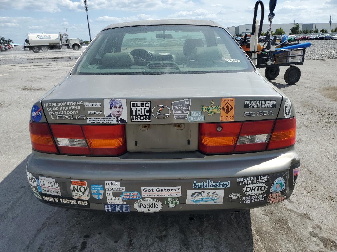 1998 Lexus Es 300 VIN: JT8BF28G6W5046785 Lot: 55593105