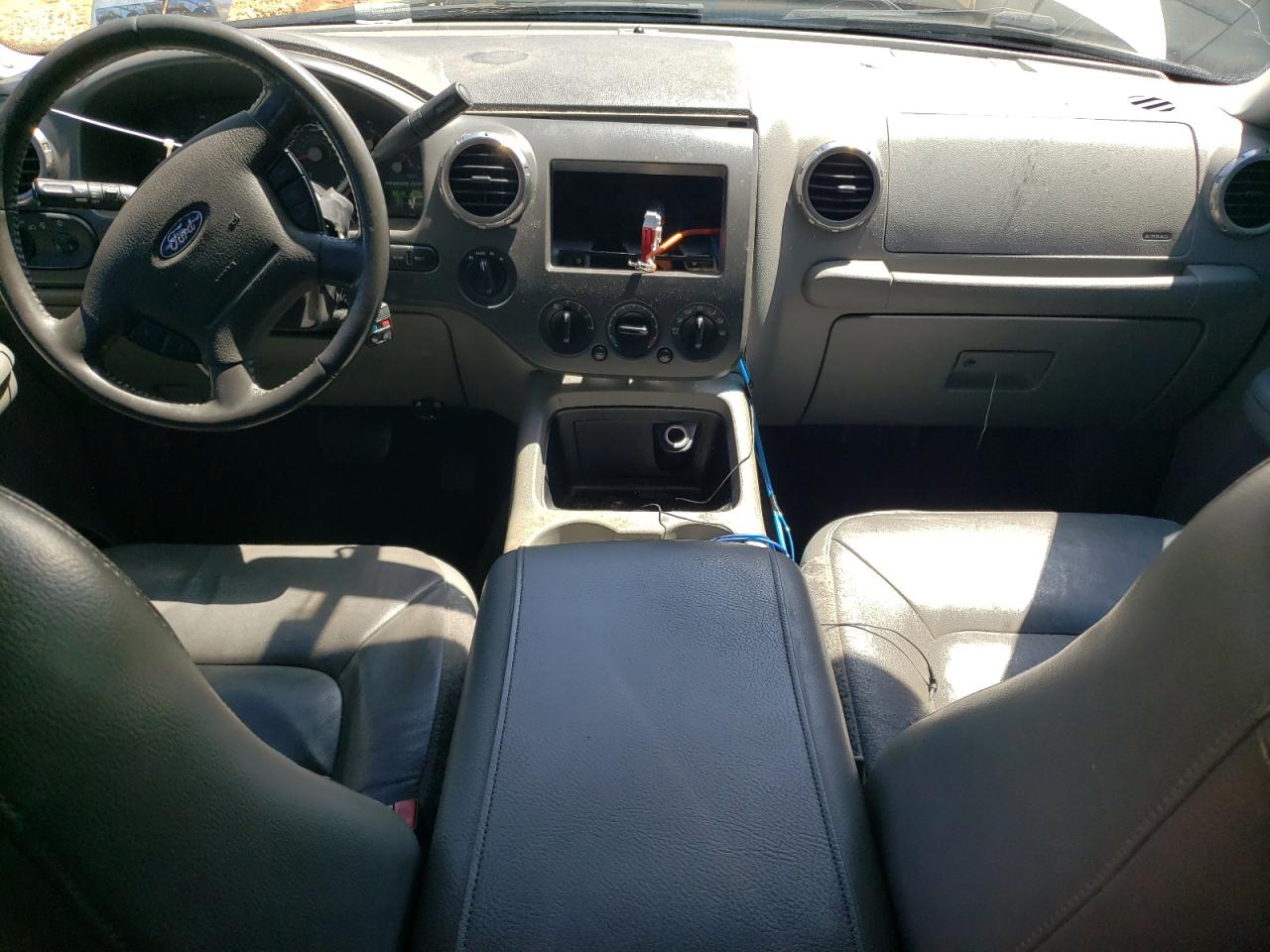 2004 Ford Expedition Xlt VIN: 1FMFU16W64LA94966 Lot: 54883235