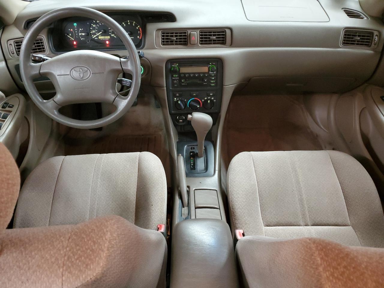 2000 Toyota Camry Le VIN: JT2BG28K7Y0469953 Lot: 57017585