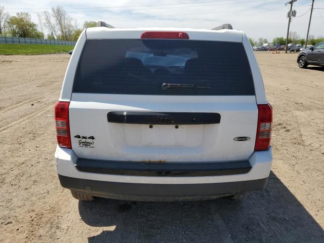  JEEP PATRIOT 2015 Белый
