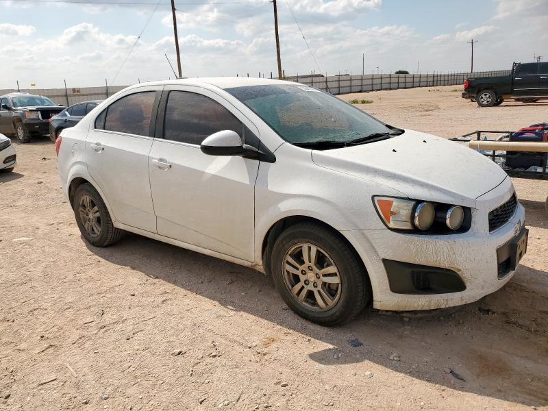 Sedans CHEVROLET SONIC 2015 Biały