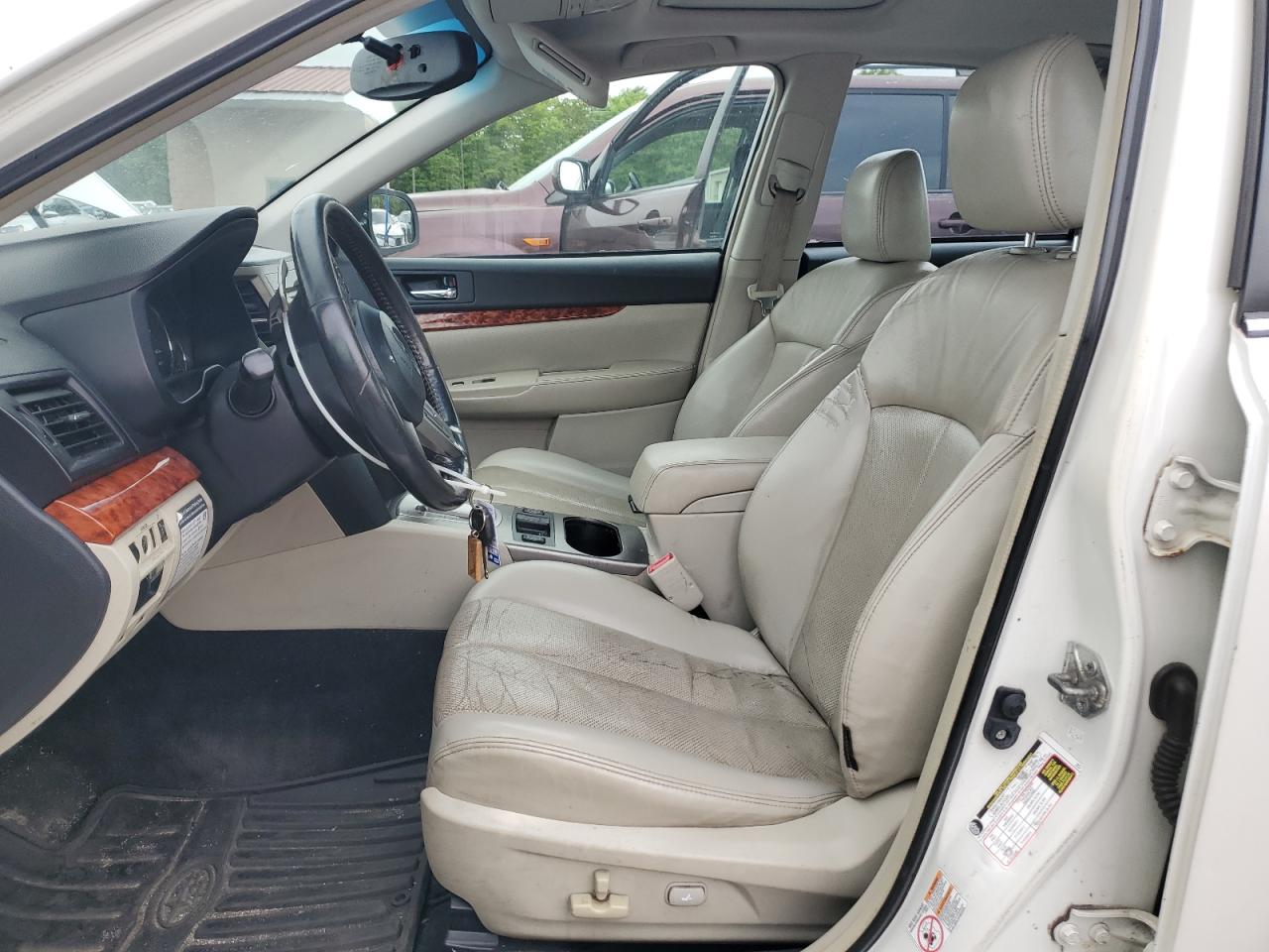 2011 Subaru Legacy 2.5I Limited VIN: 4S3BMBK63B3228229 Lot: 57557005