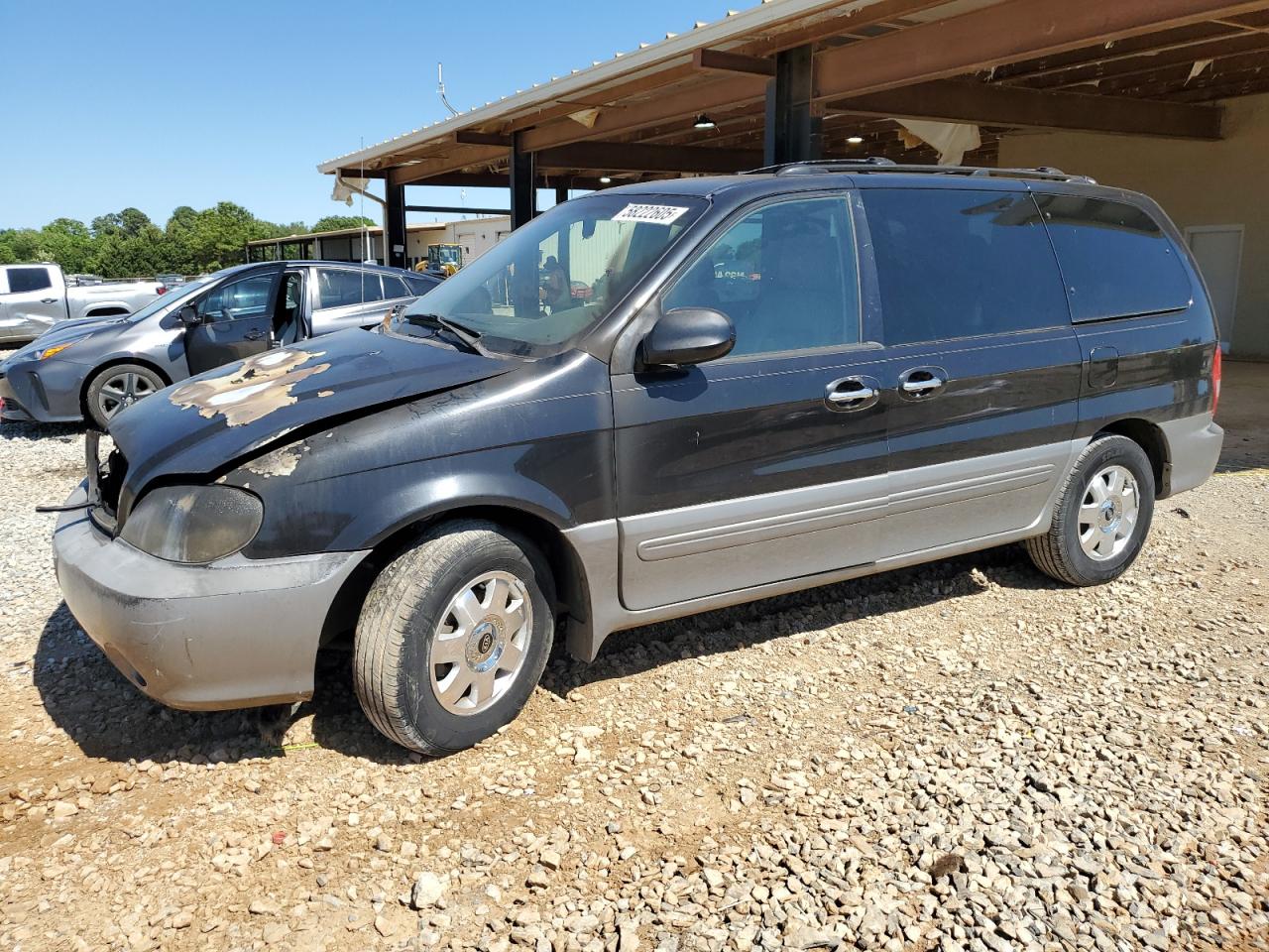 2003 Kia Sedona Ex for Sale in Tanner, AL - Burn - Engine