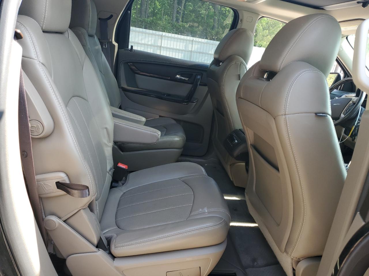 2014 GMC Acadia Denali VIN: 1GKKRTKD8EJ245540 Lot: 52318125