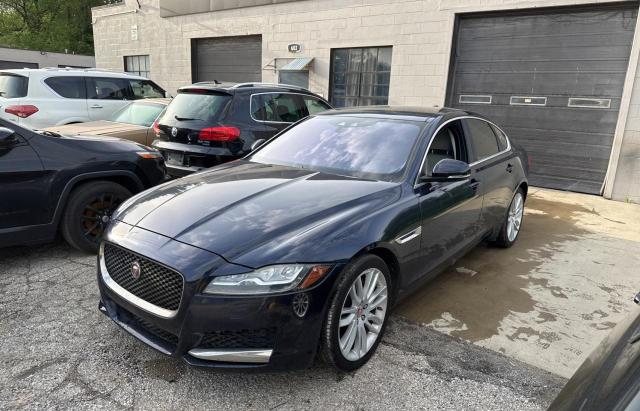 Sedans JAGUAR XF 2016 Granatowy