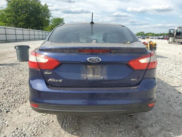 Sedans FORD FOCUS 2012 Granatowy