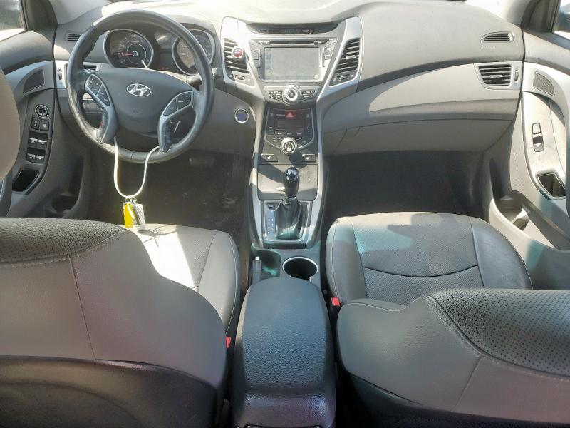 HYUNDAI ELANTRA 2016 Srebrny