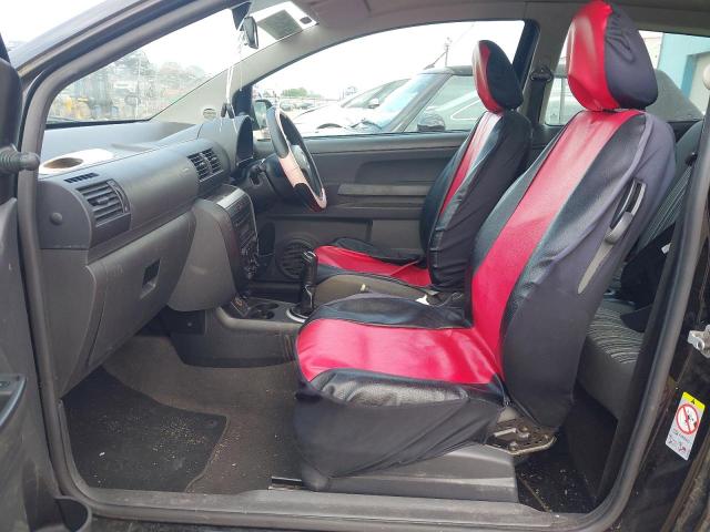 2009 VOLKSWAGEN URBAN FOX