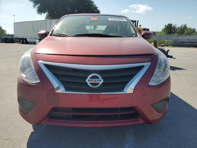  NISSAN VERSA 2019 Червоний