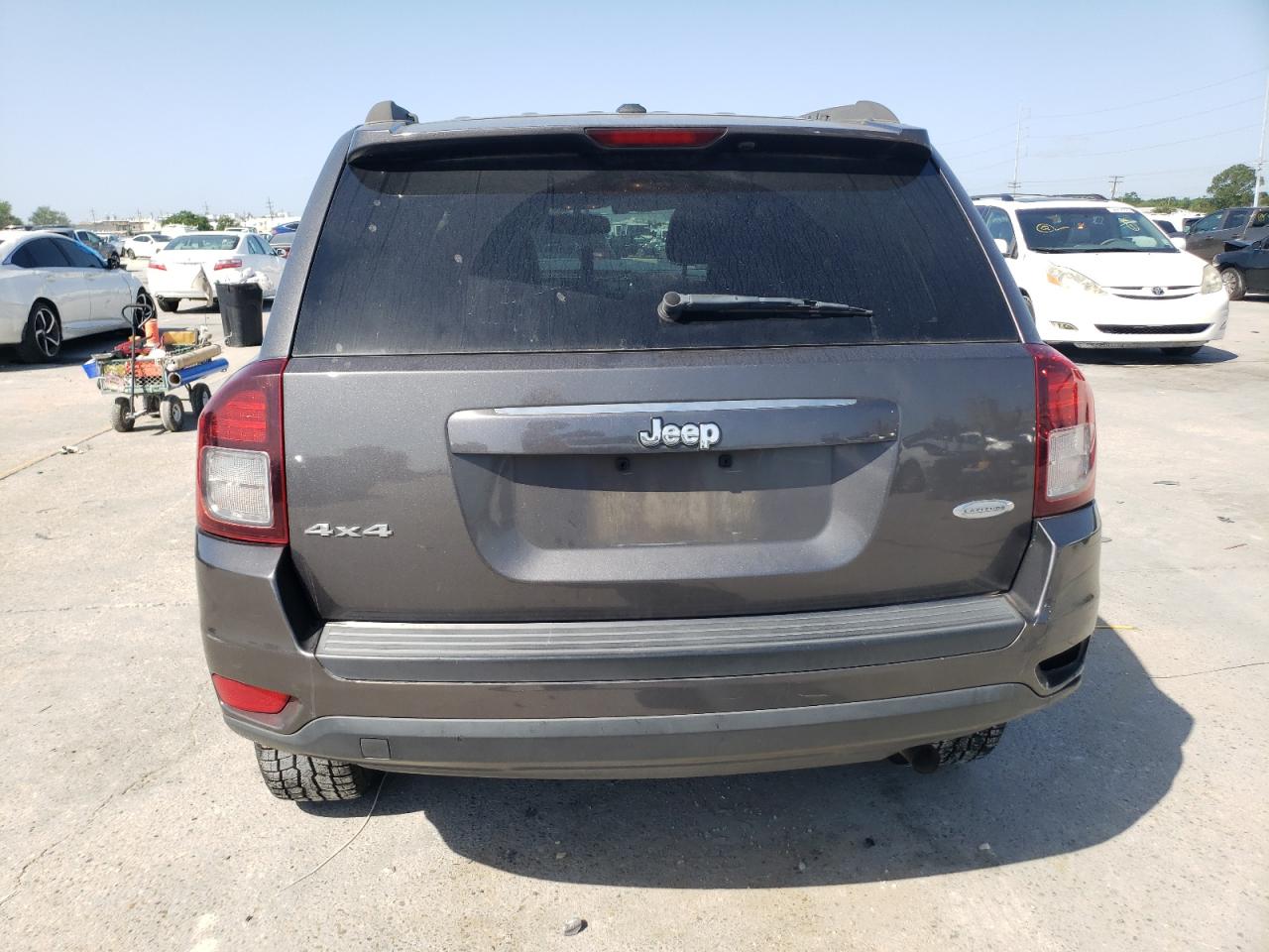 2016 Jeep Compass Latitude VIN: 1C4NJDEB6GD758934 Lot: 56655955