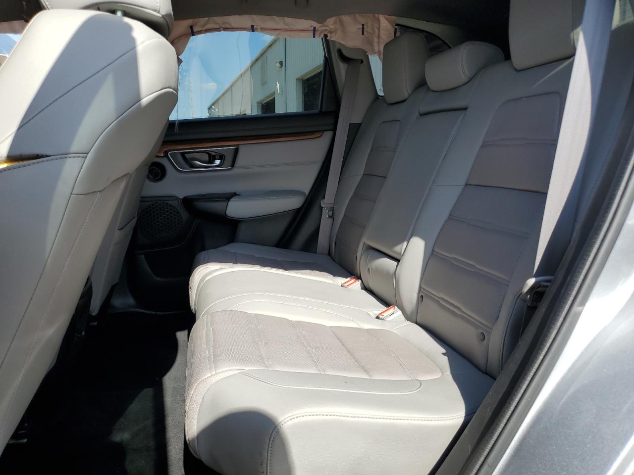 2018 Honda Cr-V Touring VIN: 7FARW1H97JE040825 Lot: 57089485