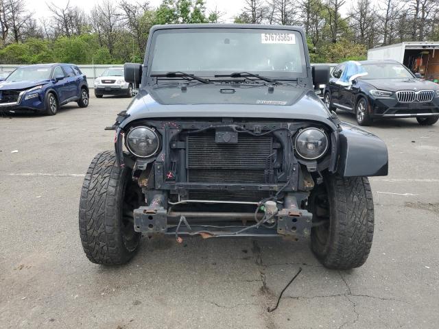 Parquets JEEP WRANGLER 2015 Czarny