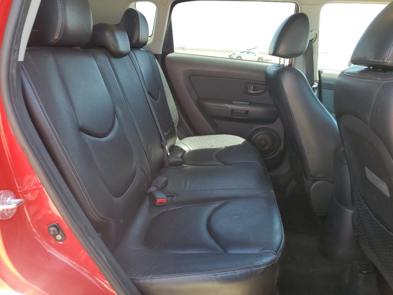 2011 Kia Soul + VIN: KNDJT2A2XB7292824 Lot: 59192785