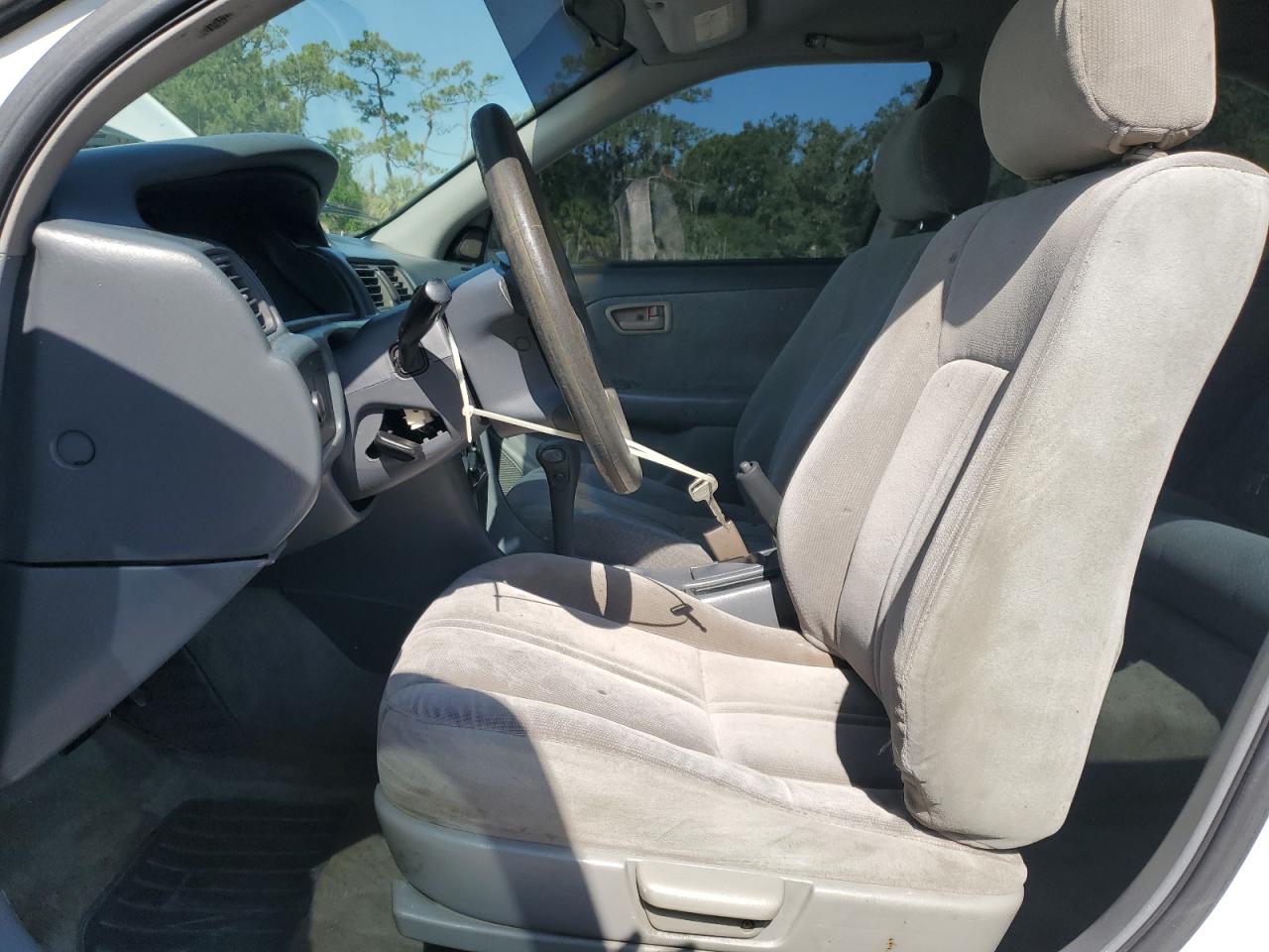 2000 Toyota Camry Ce VIN: 4T1BG22K7YU978056 Lot: 57057445