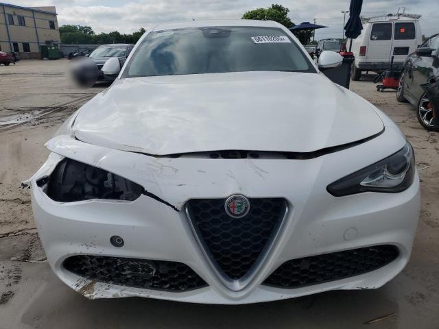 Sedans ALFA ROMEO GIULIA 2017 Biały