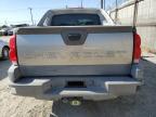 2002 Chevrolet Avalanche C1500 للبيع في Los Angeles، CA - Front End