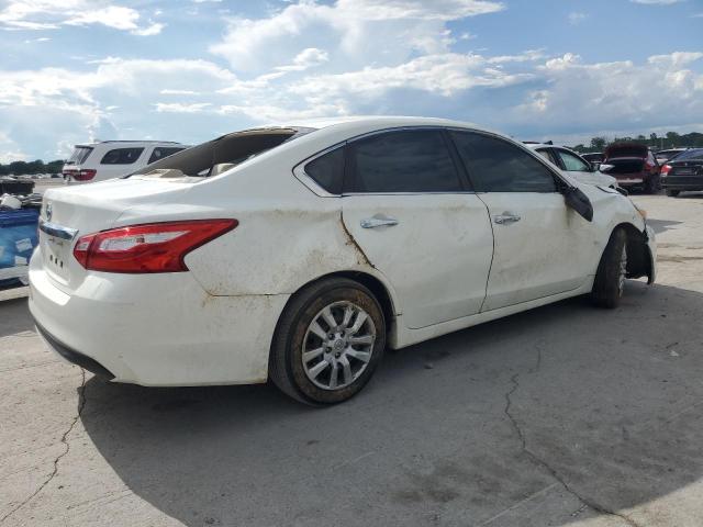 Sedans NISSAN ALTIMA 2016 Biały