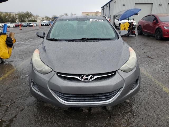  HYUNDAI ELANTRA 2013 Серый