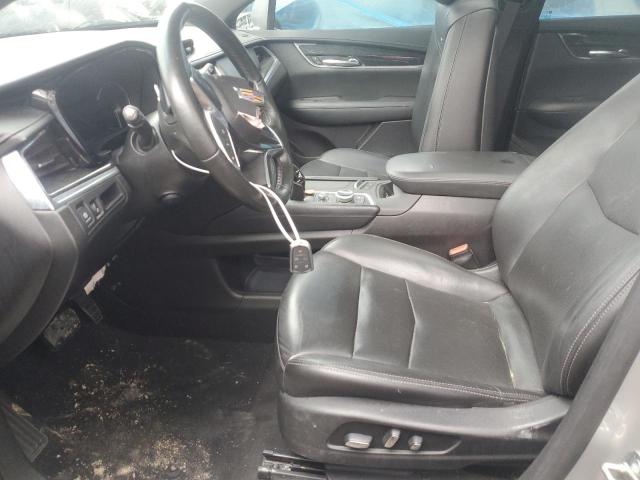  CADILLAC XT5 2020 Srebrny