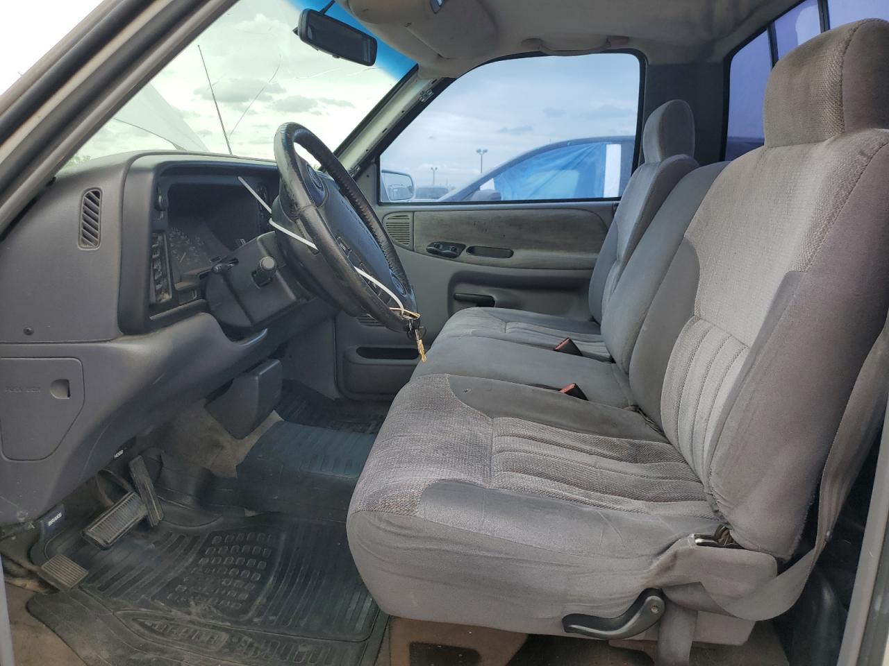 1997 Dodge Ram 1500 VIN: 1B7HC16Z4VJ515798 Lot: 56578535