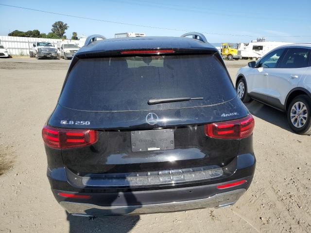  MERCEDES-BENZ GLB-CLASS 2024 Черный