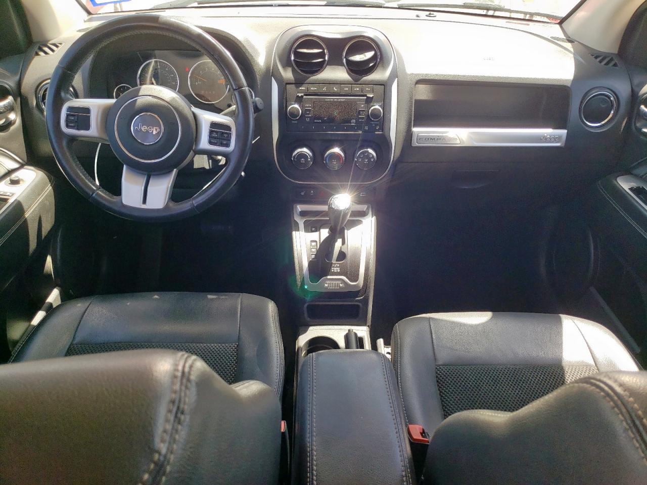 2016 Jeep Compass Latitude VIN: 1C4NJCEB5GD582565 Lot: 56699155