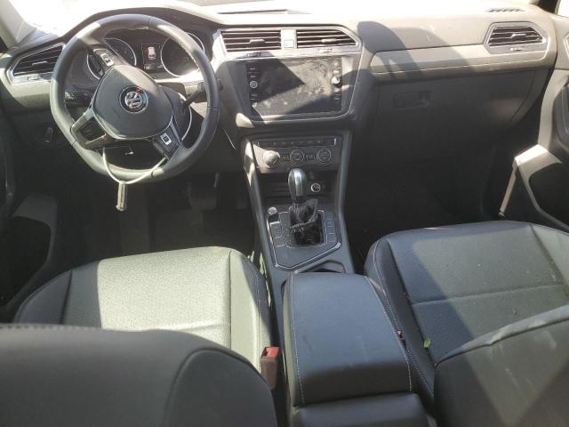  VOLKSWAGEN TIGUAN 2021 Чорний