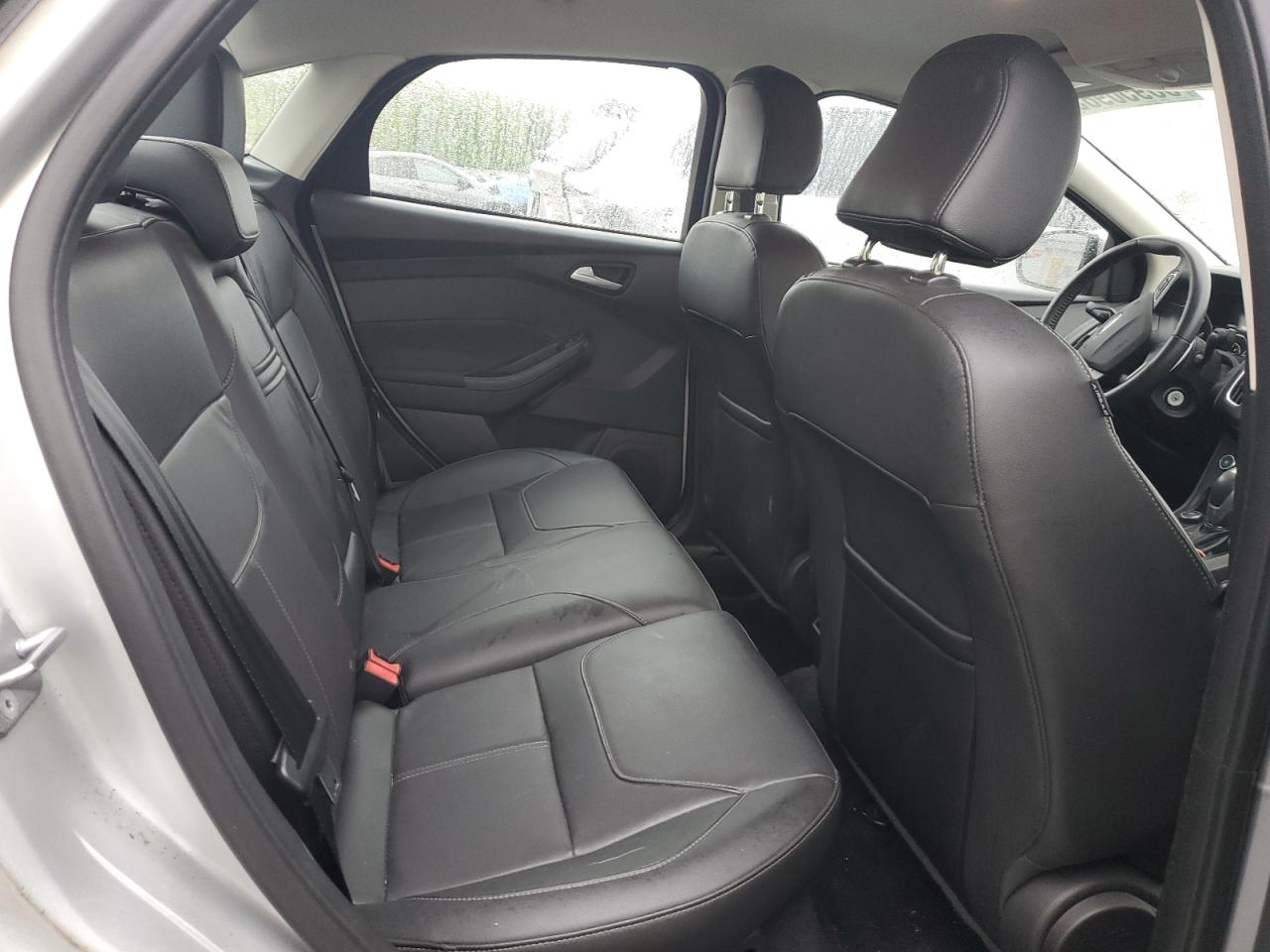 2015 Ford Focus Se VIN: 1FADP3F20FL214085 Lot: 56950985