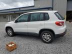 2011 Volkswagen Tiguan S na sprzedaż w Earlington, KY - Front End