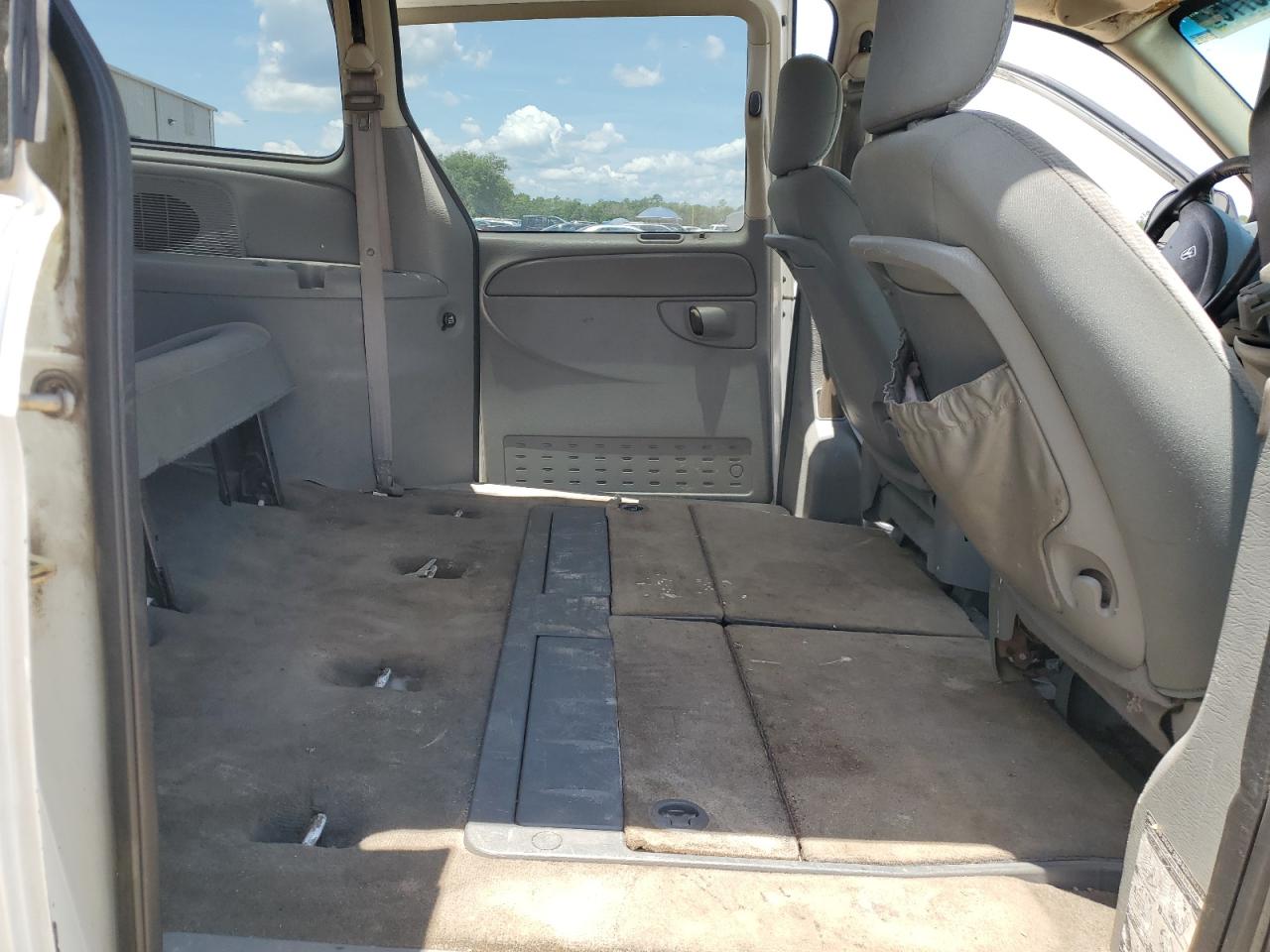 2005 Dodge Grand Caravan Sxt VIN: 2D4GP44L15R380469 Lot: 58800775