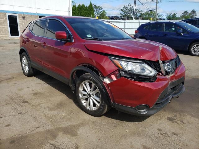  NISSAN ROGUE 2019 Красный