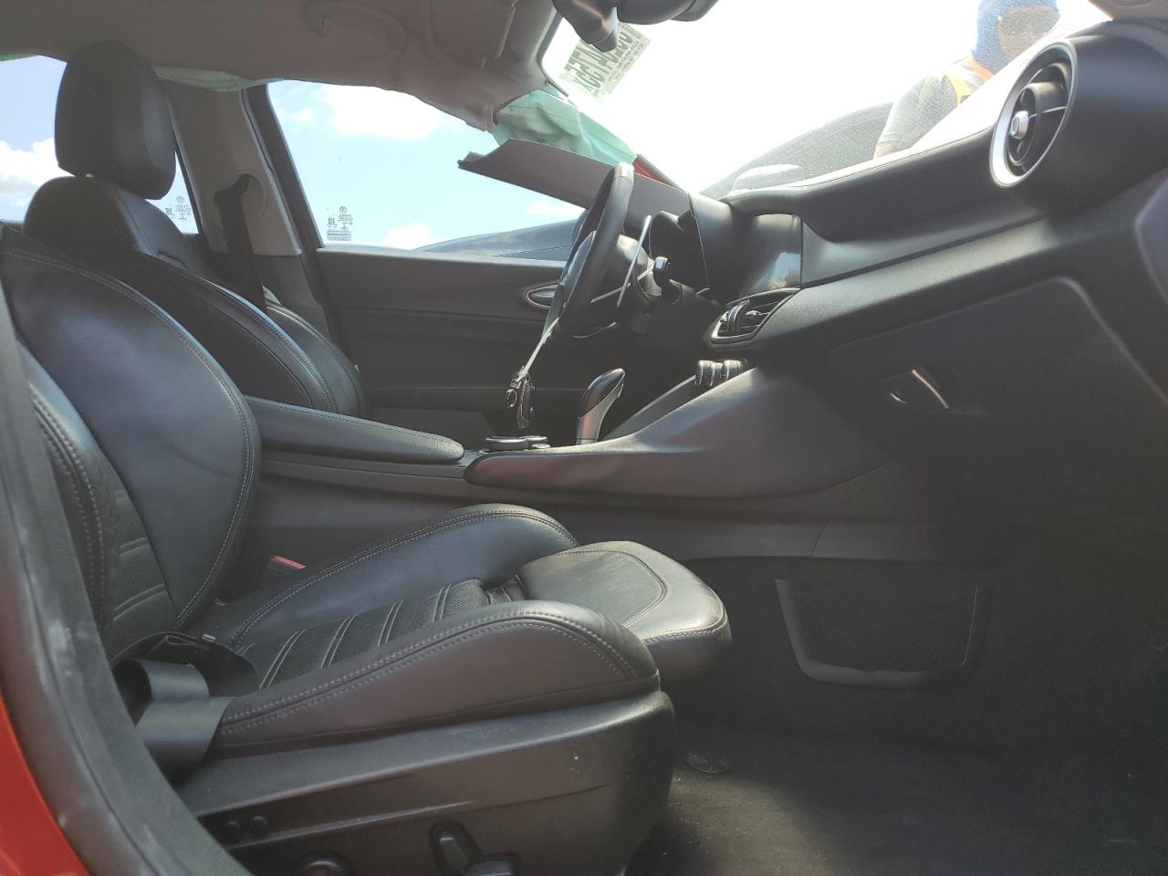 2018 Alfa Romeo Giulia Ti VIN: ZARFAECN1J7567599 Lot: 56204755