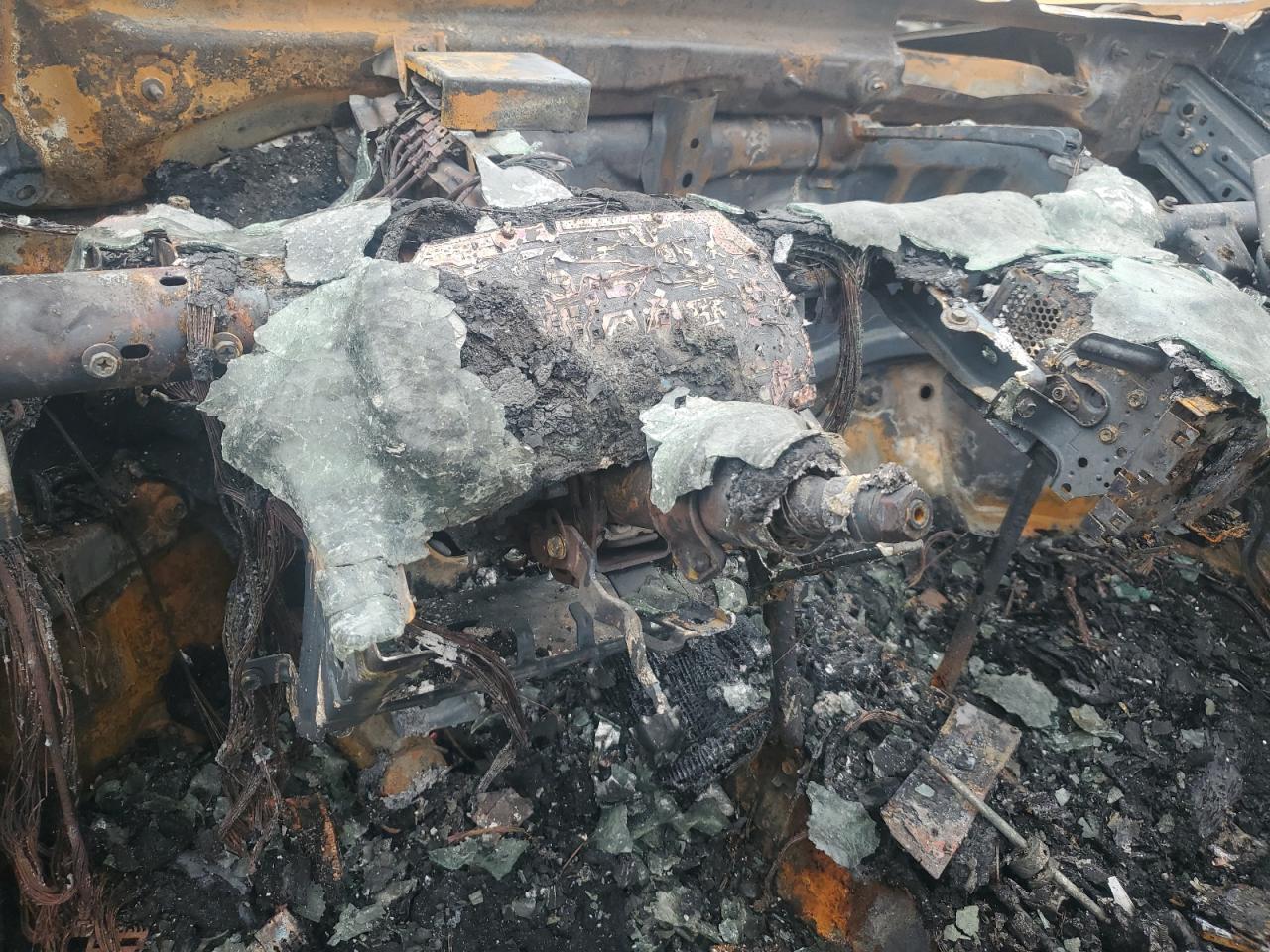 5YFBURHE1FP240819 2015 Toyota Corolla L